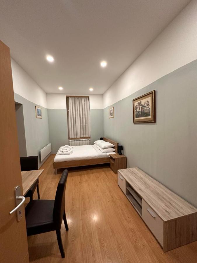 Rooms Gollner Загреб Екстериор снимка