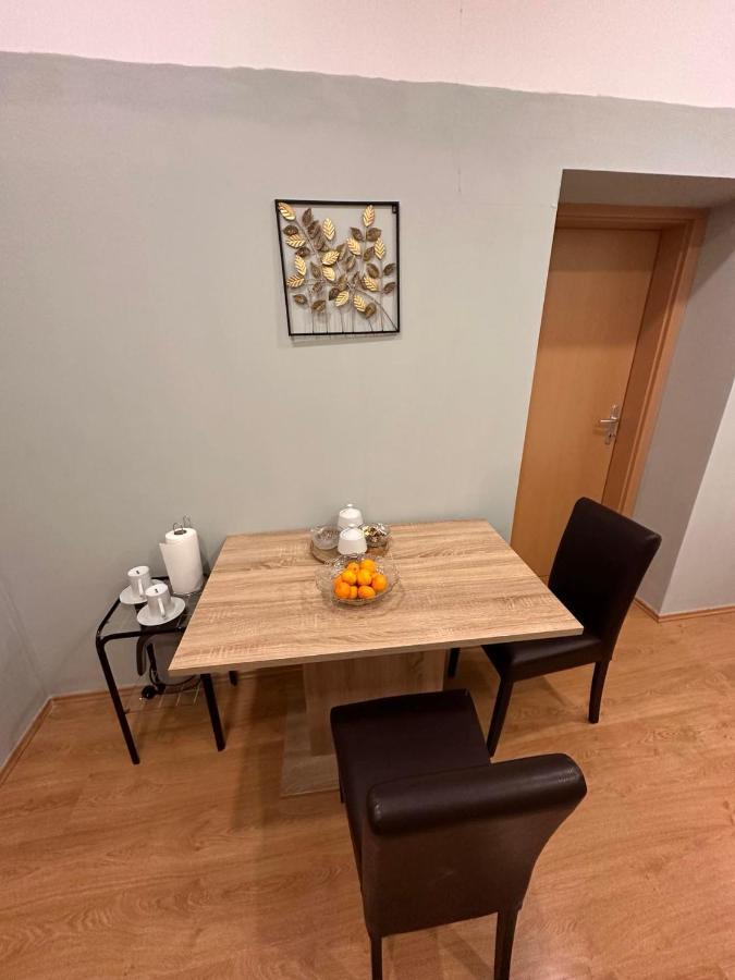 Rooms Gollner Загреб Екстериор снимка