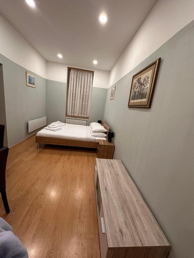 Rooms Gollner Загреб Екстериор снимка